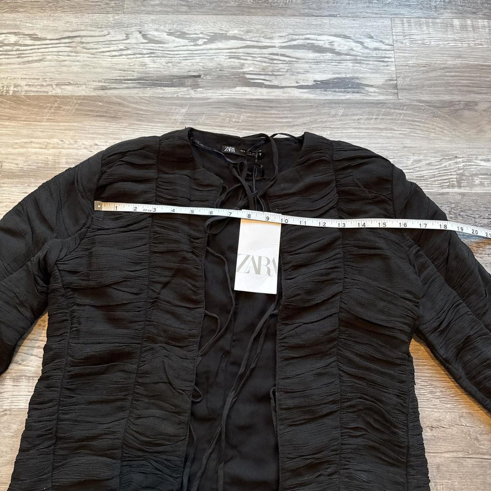 blouses - Picture 5 of 8